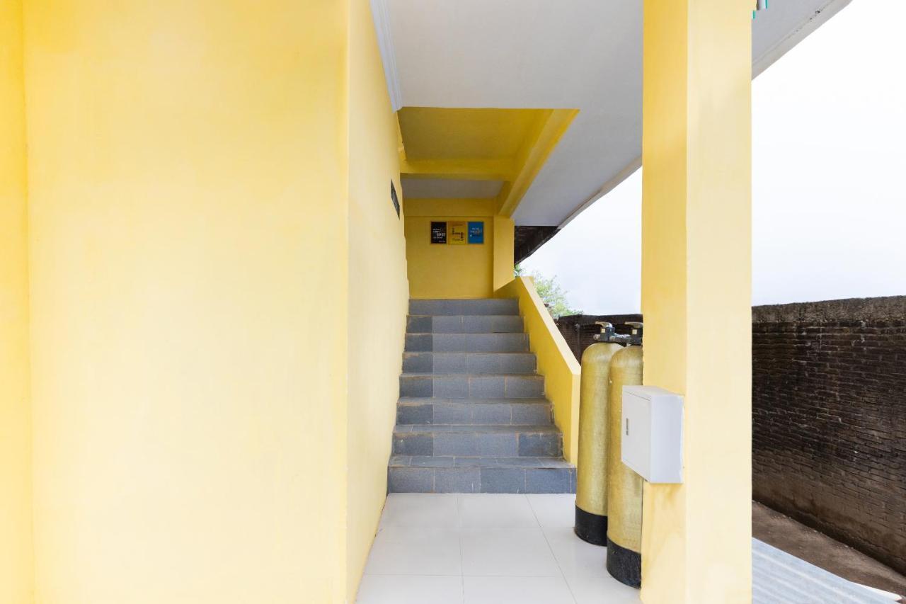 Spot On Oyo 1988 Pondok Seril Syariah Macasar Exterior foto